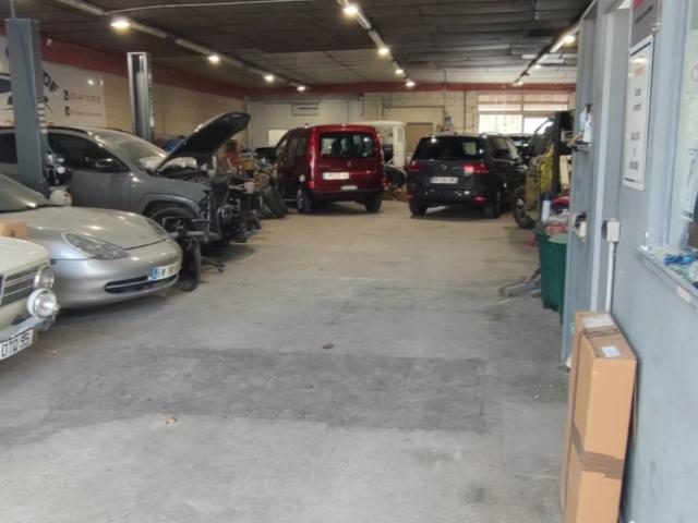 Local Commercial vente à Clermont, Mouy