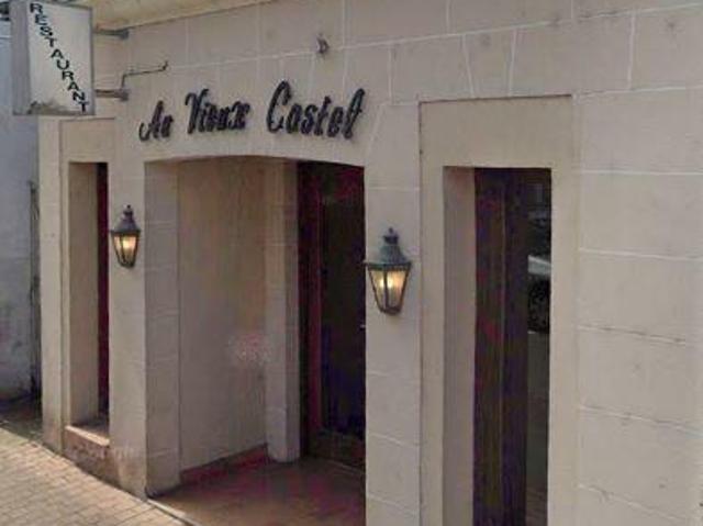 Local Commercial vente à La Flèche, Château-du-loir