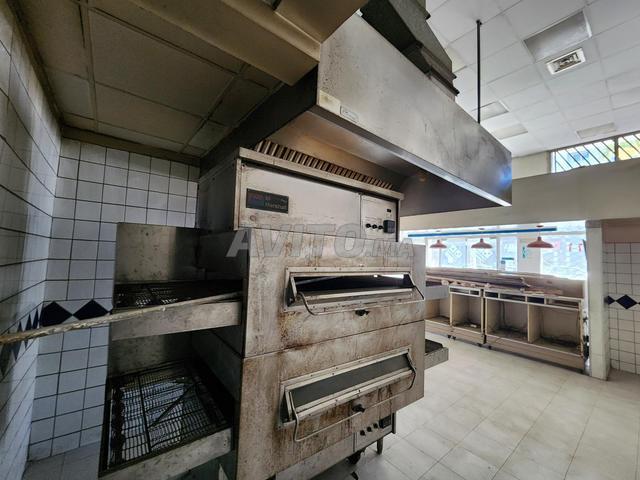 Local commercial vente à Anfa, Gharb-Chrarda-Beni Hssen