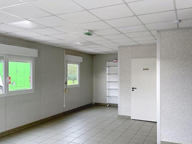 Local Commercial vente à Bourg-en-Bresse, La Boisse