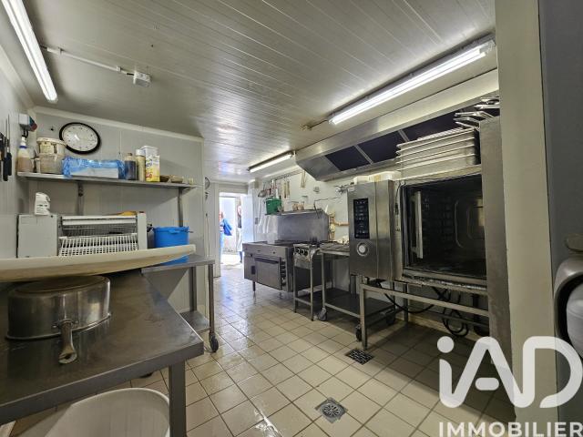 Local Commercial vente à Lons-le-Saunier, Lons-le-saunier