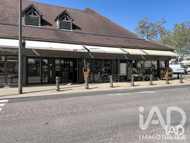 Local Commercial vente à Saint-Germain-en-Laye, Carrières-sur-seine