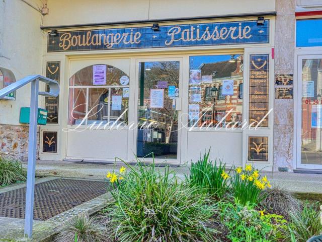 Local Commercial vente à Sarcelles, Andilly