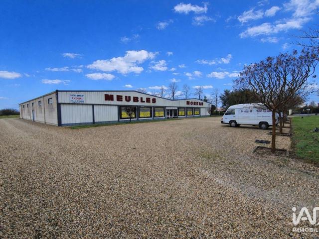 Local Commercial vente à Chef-Boutonne