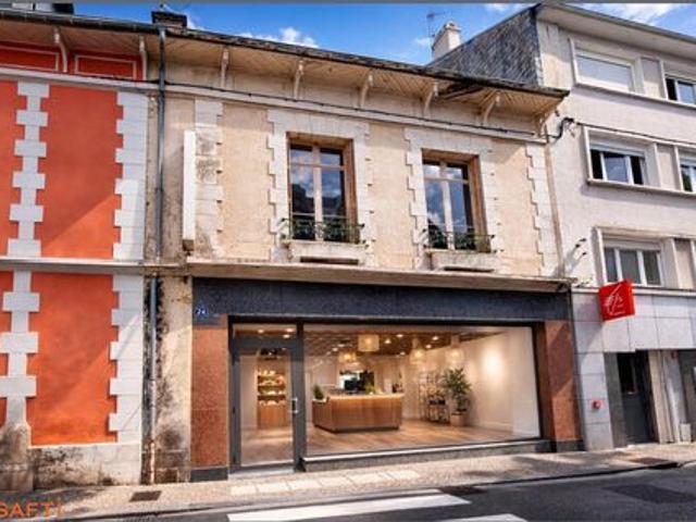 Local Commercial vente à Oloron-Sainte-Marie, Oloron-sainte-marie