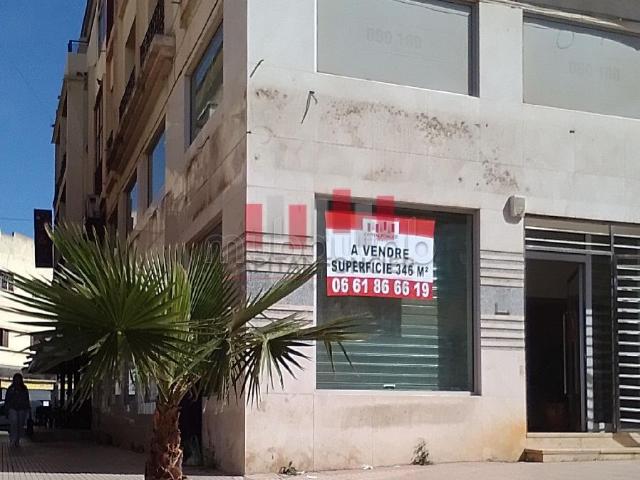 Local commercial vente à Settat, Gharb-Chrarda-Beni Hssen