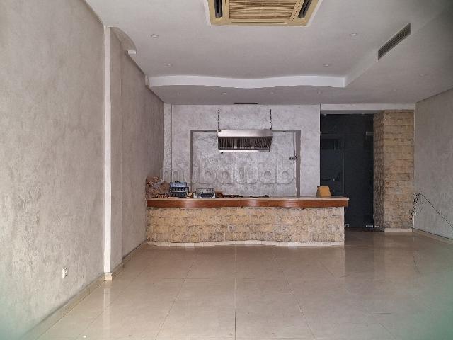 Local commercial vente à Anfa, Gharb-Chrarda-Beni Hssen
