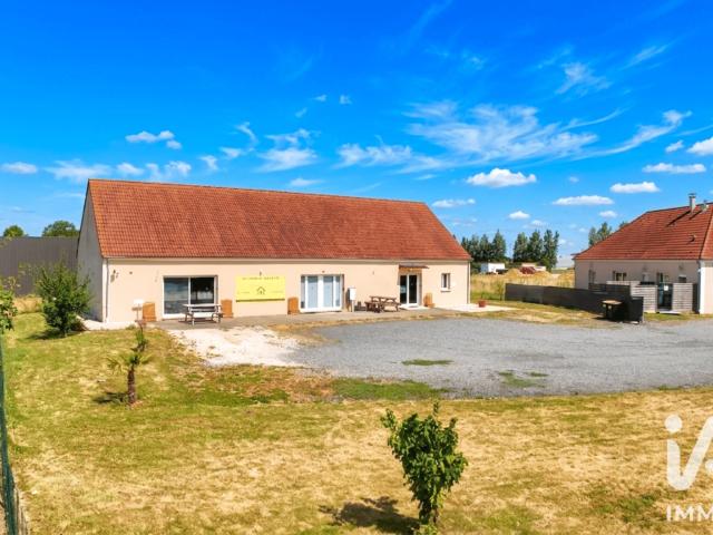 Local Commercial vente à Chartres, Bleury