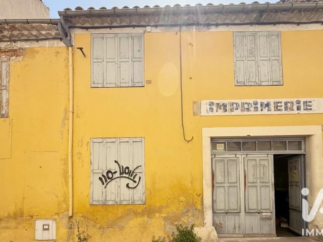 Local Commercial vente à Apt