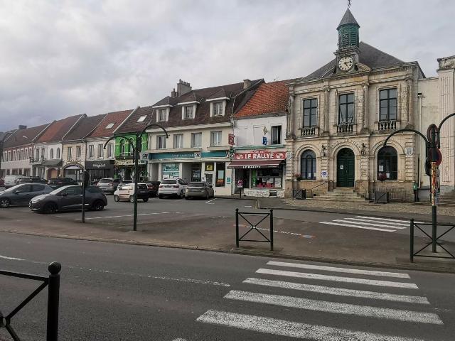 Local Commercial vente à Arras, Pernes