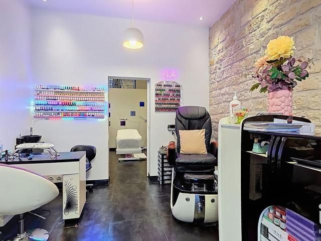 Local Commercial vente à Paris, Île-de-France