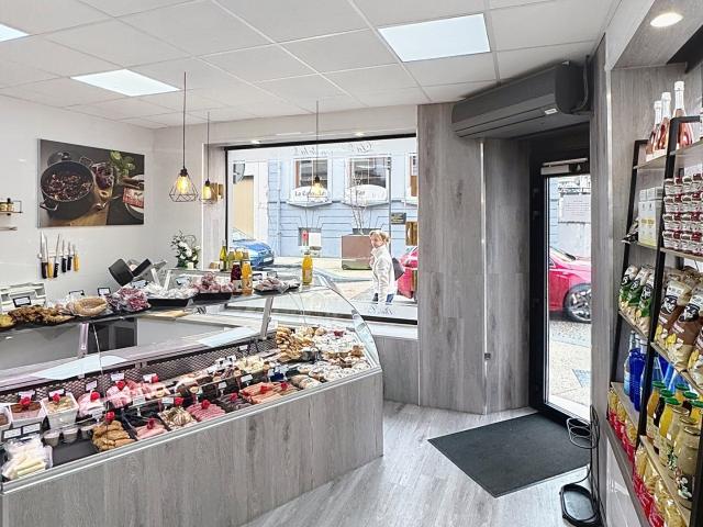 Local Commercial vente à Bellegarde-sur-Valserine, Valserhône