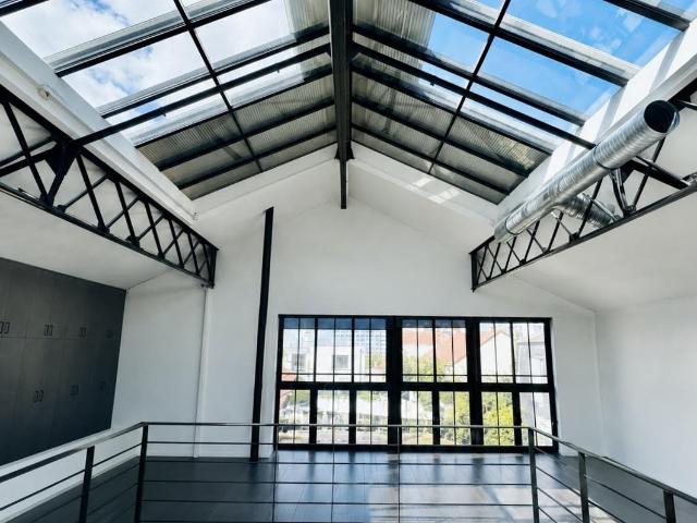 Local Commercial vente à Bobigny, Bagnolet