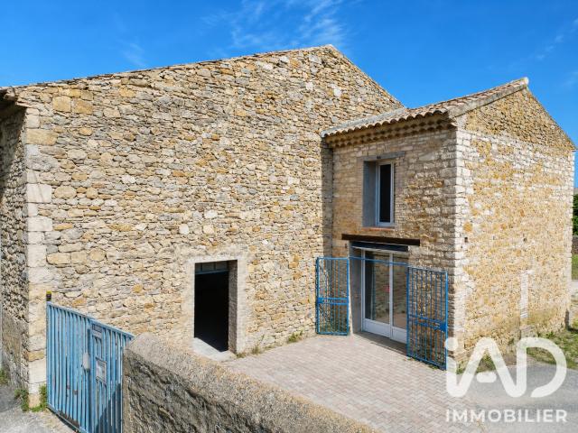 Local Commercial vente à Nîmes, Pont-saint-esprit