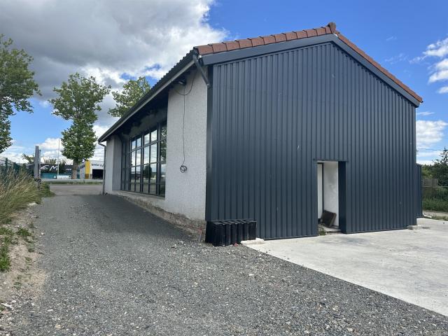 Local Commercial vente à Montbrison, Feurs