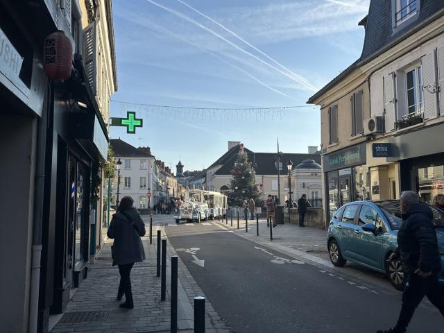 Local Commercial vente à Palaiseau, Arpajon