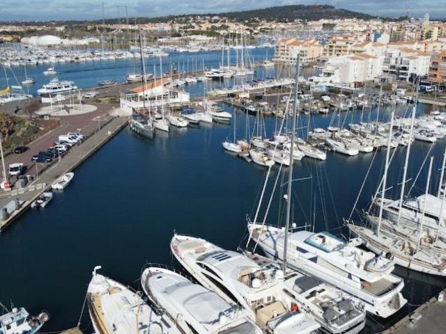 Local Commercial vente à Béziers, Agde