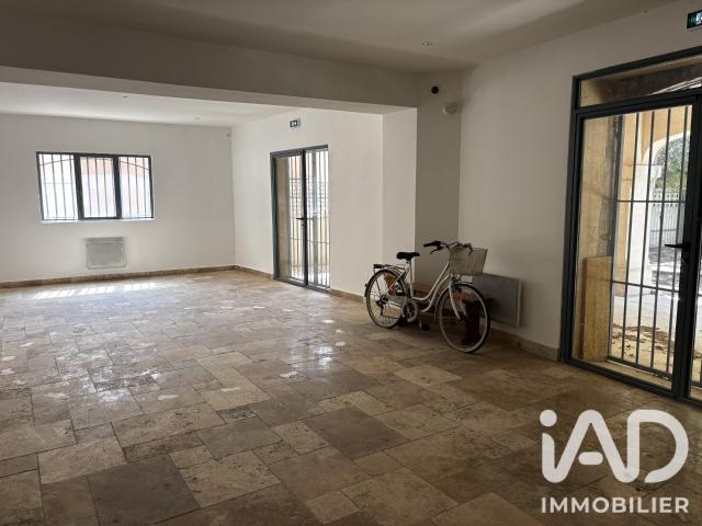 Local Commercial vente à Aix-en-Provence, Pélissanne