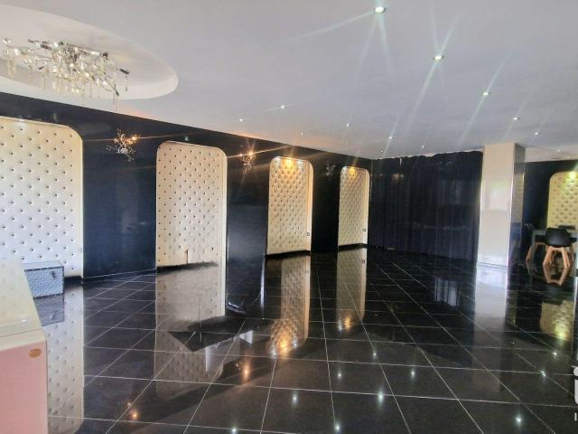 Local Commercial vente à France métropolitaine, Cormeilles-en-parisis