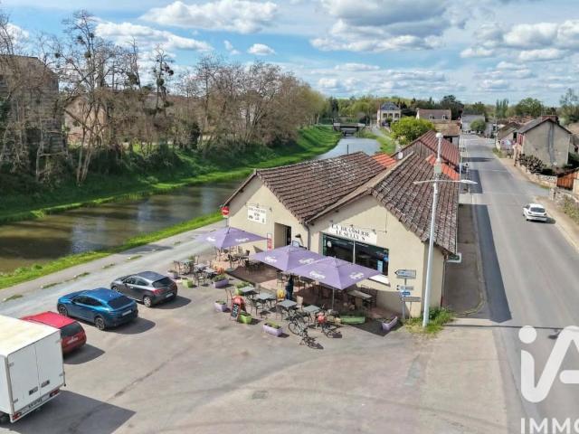 Local Commercial vente à Montluçon, Vallon-en-sully