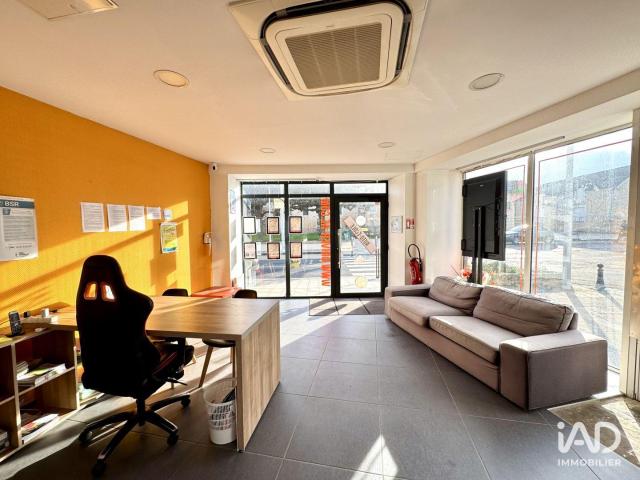 Local Commercial vente à Melun, Moissy-cramayel