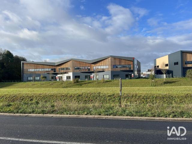 Local Commercial vente à Moissy-Cramayel, Seine-et-Marne