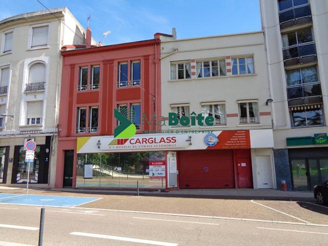 Local Commercial location à Roanne, Champlong