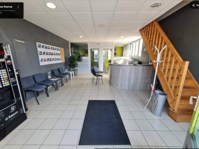 Local Commercial location à Roanne, Champlong