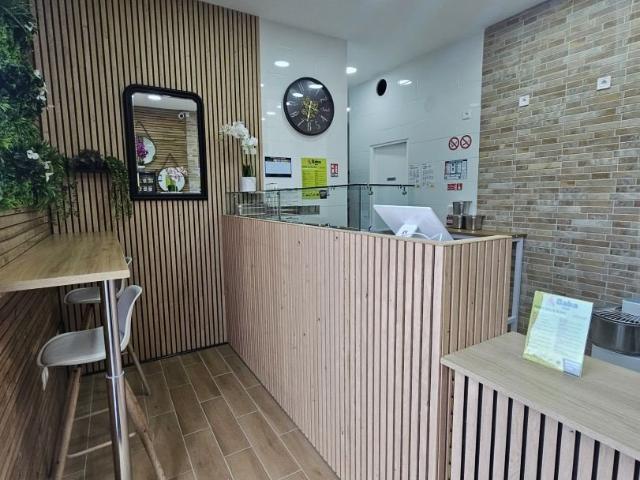 Local Commercial vente à France métropolitaine, Moussy-le-vieux