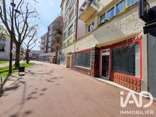Local Commercial vente à Rambouillet, Maurepas
