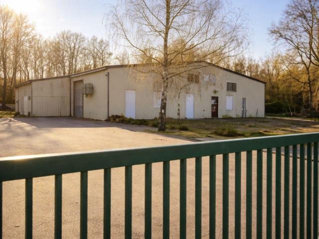 Local Commercial vente à Montargis, Fontenay-sur-loing