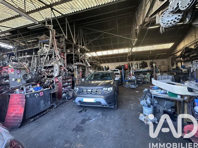 Local Commercial vente à Pontault-Combault, Seine-et-Marne