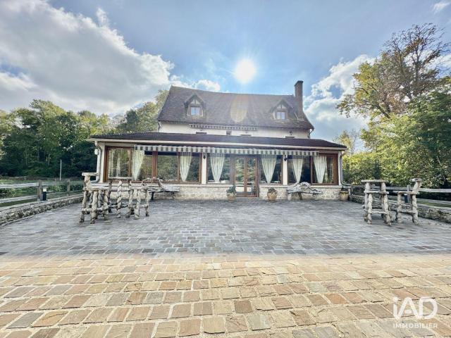 Local Commercial vente à Évry, Varennes-jarcy