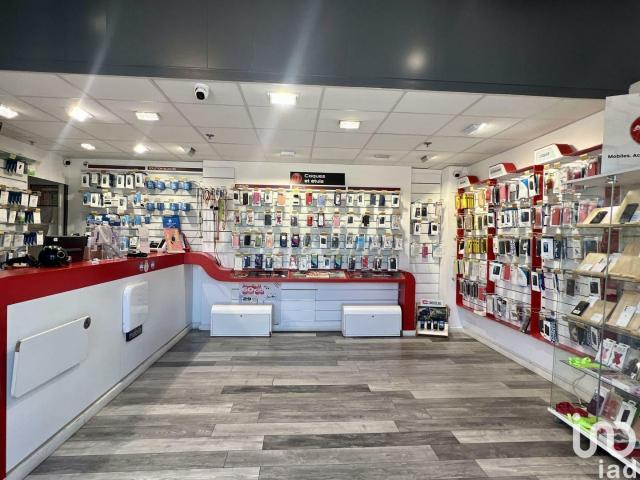 Local Commercial vente à Marseille, Aubagne