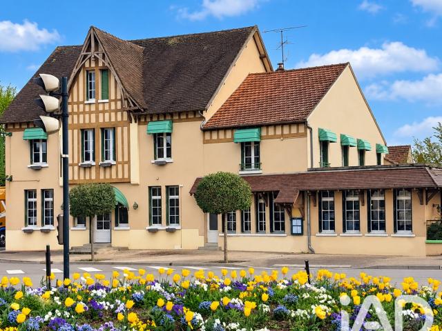 Local Commercial vente à Joigny, Yonne