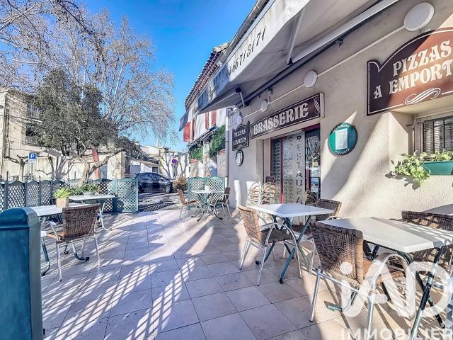 Local Commercial vente à Nîmes, Bernis
