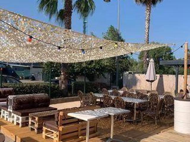 Local Commercial vente à Arrondissement de Draguignan, Roquebrune-sur-argens