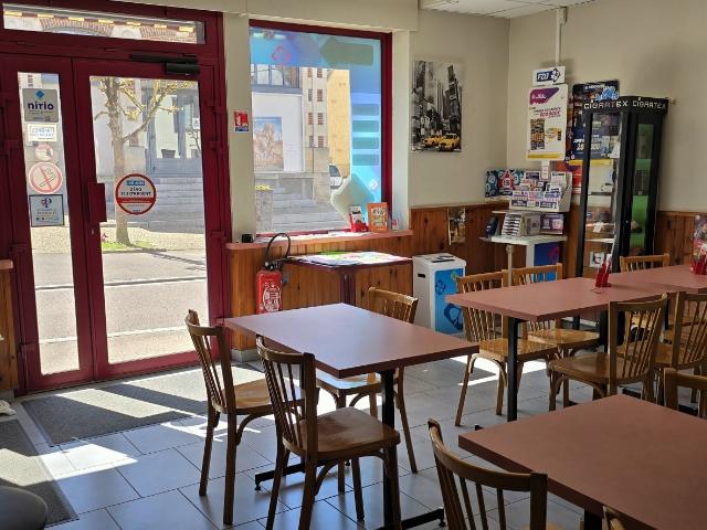Local Commercial vente à Auxerre, Champignelles