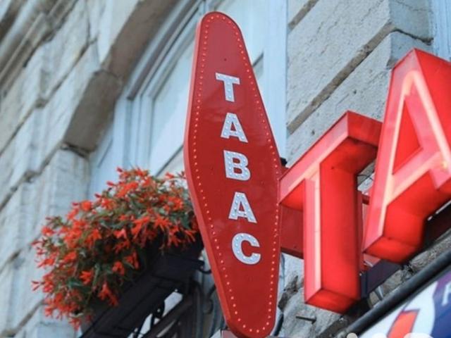 Local Commercial vente à Nîmes, Beaucaire