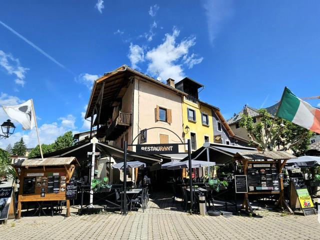 Local Commercial vente à Briançon, Guillestre