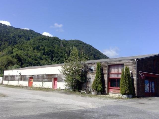Local Commercial vente à Bonneville, Marnaz