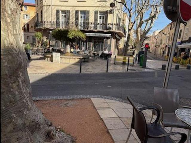 Local Commercial vente à Istres, Bouches-du-Rhône