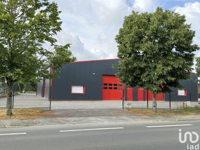 Local Commercial vente à Parthenay, Pompaire