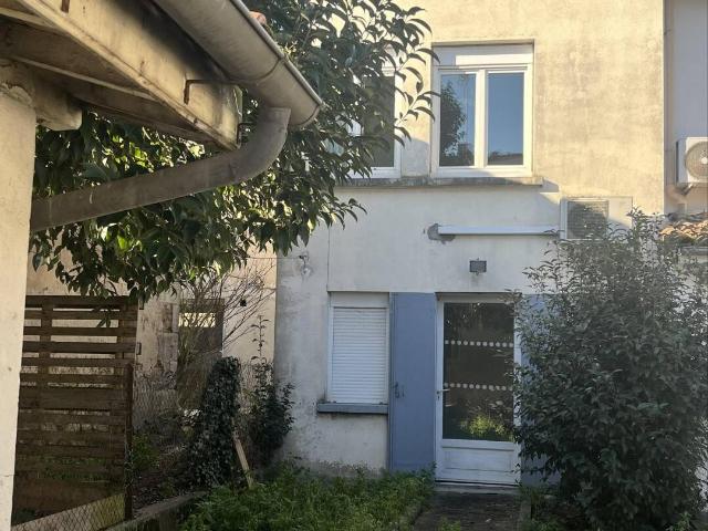Local Commercial vente à Marmande, Jardinayre Local Commercial vente à Marmande, Jardinayre