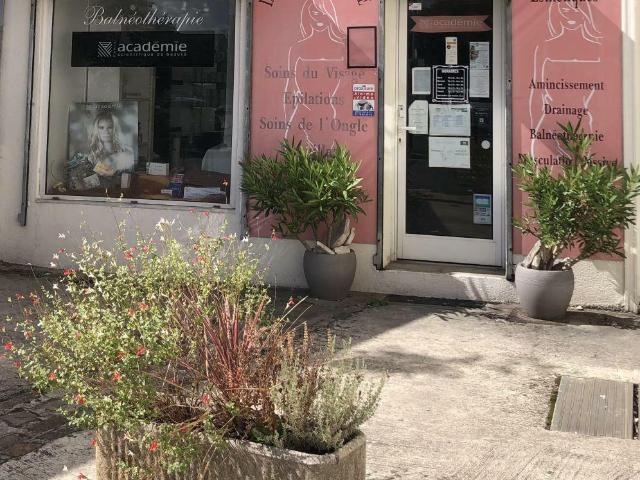 Local Commercial vente à Créteil, Mandres-les-roses