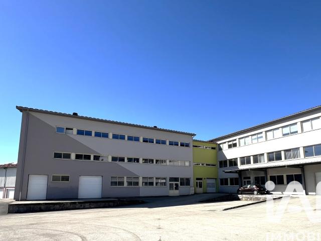 Local Commercial vente à Pontarlier, Morteau