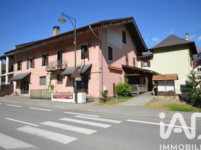 Local Commercial vente à Albertville
