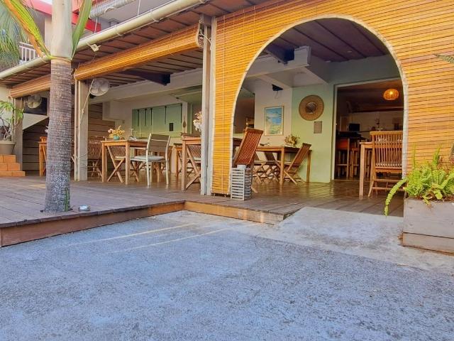 Local Commercial vente à Petite-île