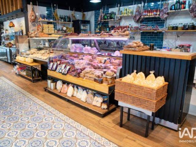 Local Commercial vente à Bagnoles-de-l'Orne, Tesse la Madeleine