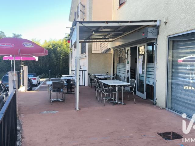 Local Commercial vente à Ria, Ria-Sirach